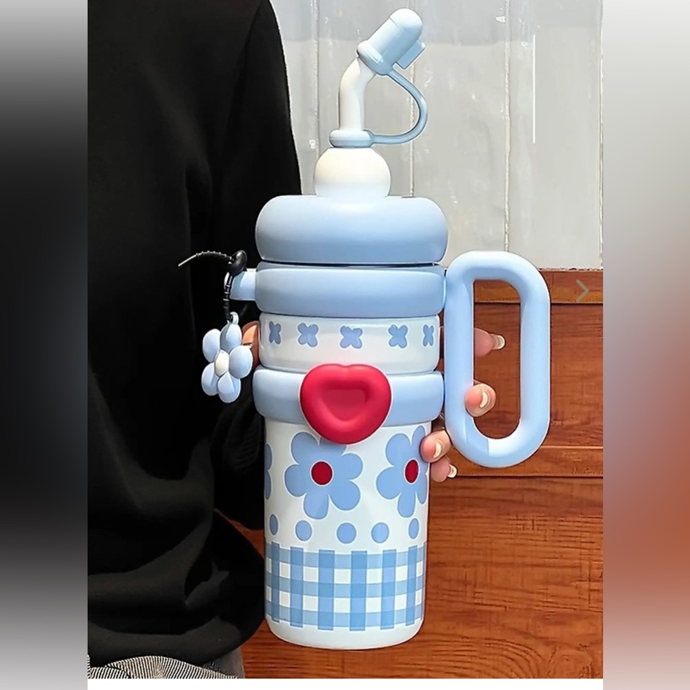Little Surprise Bubble Tumbler with Chain 🥶